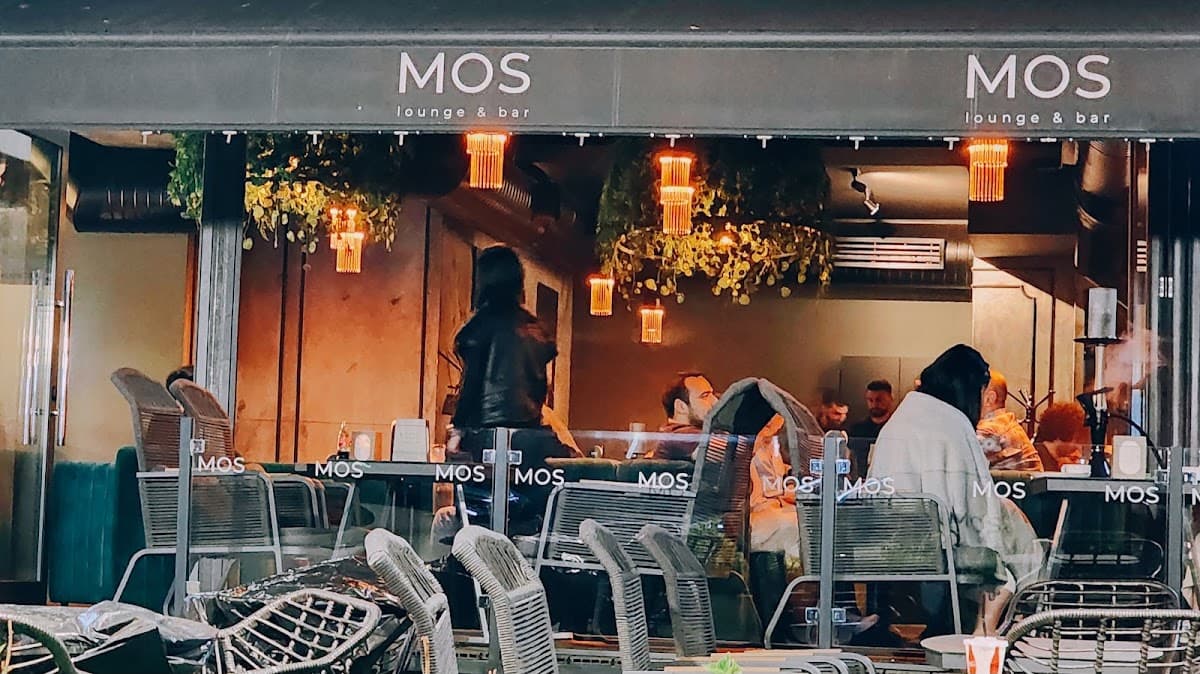 MOS Lounge & Bar