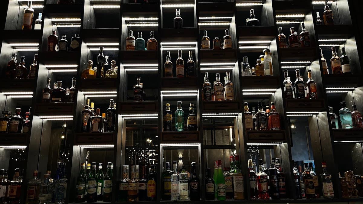 МЯТА Lounge Amiryan